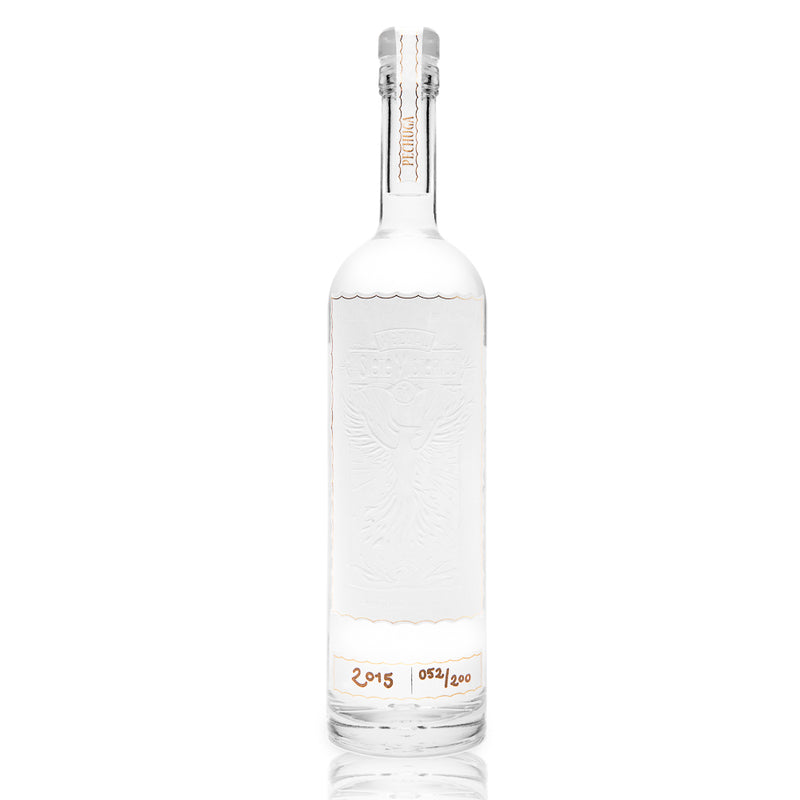Je kunt nu Mezcal Los Siete Misterios Pechuga kopen in onze slijterij in Amsterdam West of hier online bestellen  