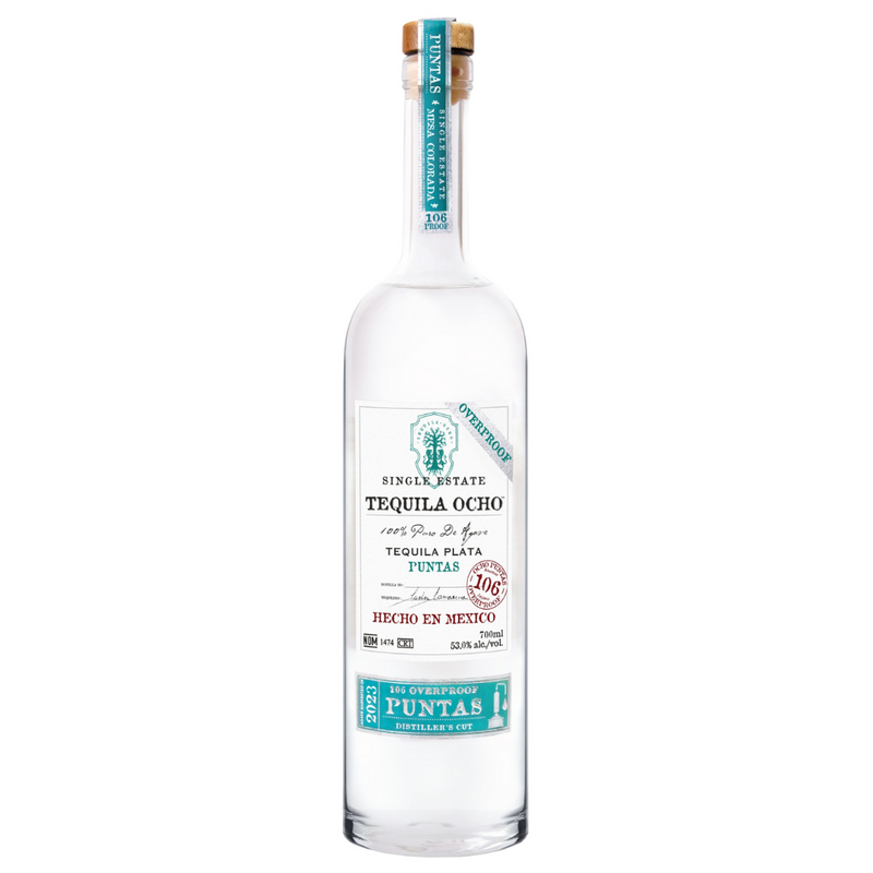 Ocho Plata Puntas 106 overproof 2023 is een Mexicaanse tequila met frisse tonen van gras en citrus. 