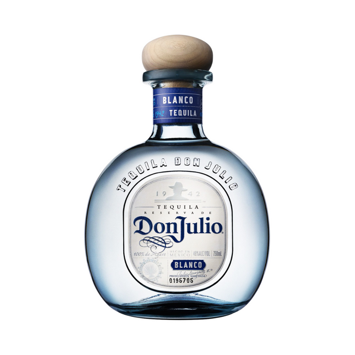 Tequila Don Julio Blanco komt uit de hooglanden van Jalisco en heeft een droge afdronk. 