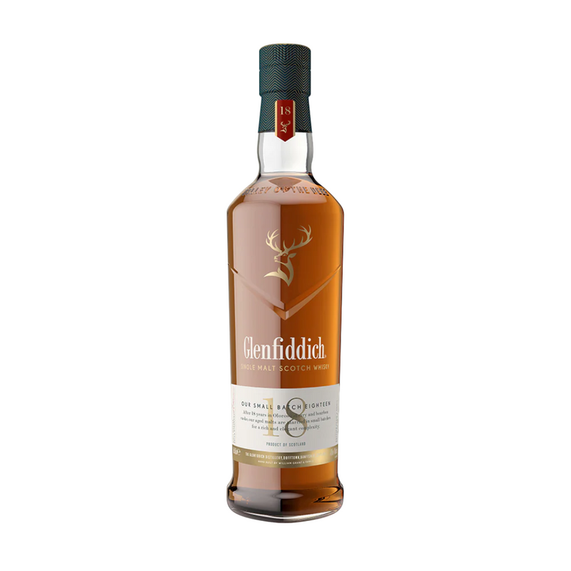 Whisky Glenfiddich 18Y bevat een smaakprofiel met  tonen van boomgaardfruit, gebakken appel en eikenhout. 