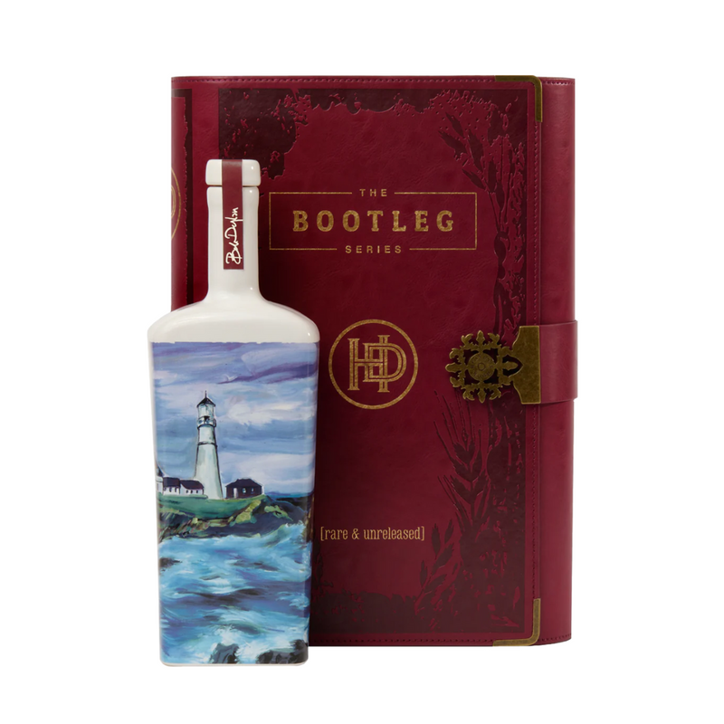 
Heaven's Door Bootleg Volume 4 is een 18 jaar oude straight bourbon van Amerikaanse afkomst, met een uniek karakter dankzij de rijping in Spaanse vermouth rouge vaten. 