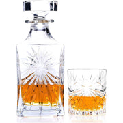 Oasis Quadra Whiskey Karaf 850ml van RCR – glazen fles - partly filled with whisky + glass tumbler