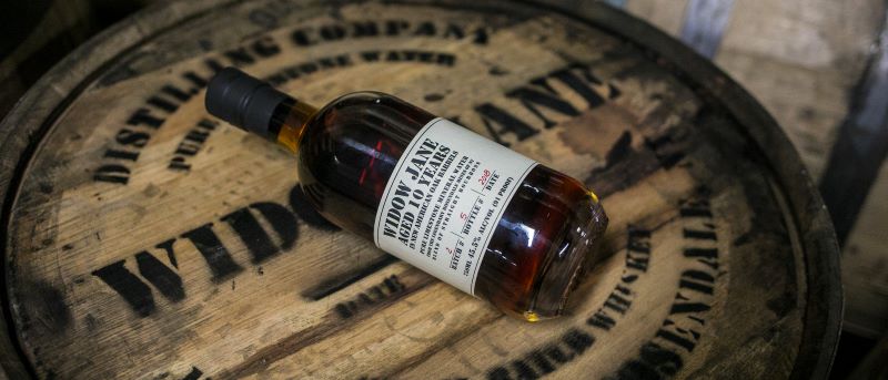 Widow Jane Bourbon is een blend van verschillende straight bourbons. 