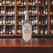 Fortaleza Tequila Blanco - Still Strength in slijterij setting