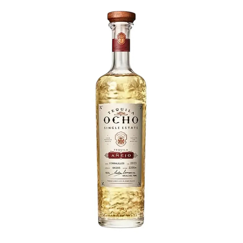 De Tequila Ocho Single Estate Anejo is een Mexicaane tequila, gemaakt van 100% blauwe weberagave.