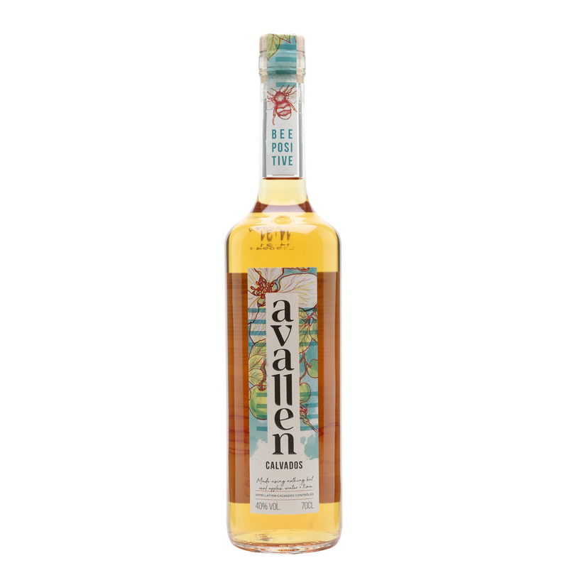 Calvados Avallen is een sterke appel drank met veel florale en fruitige tonen in het smaakprofiel. 