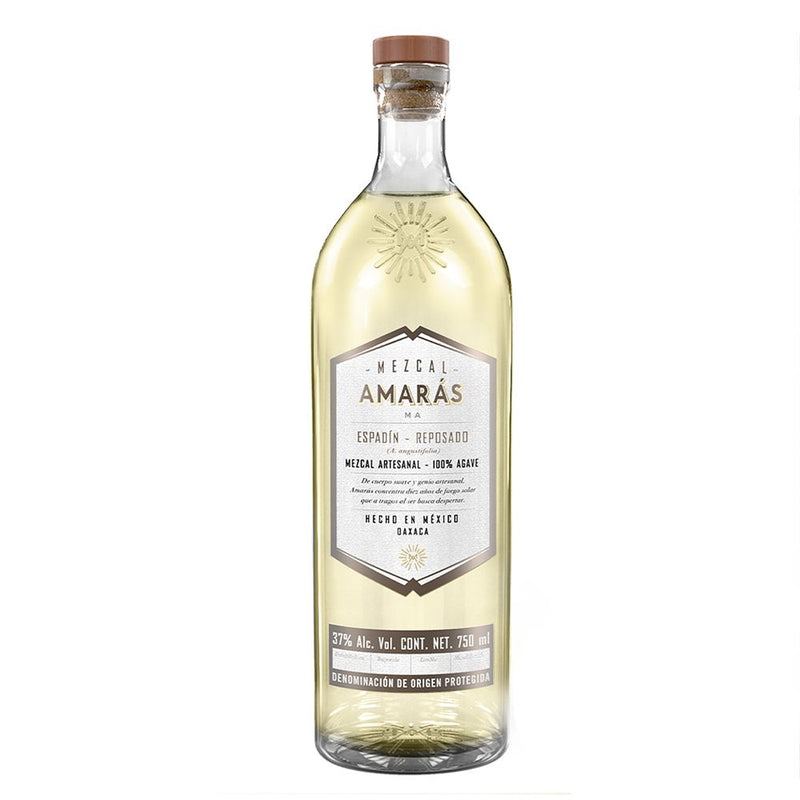 Mezcal Amores Espadin Reposado wordt gemaakt van Espadin agave met smaken van hout, mango en kaneel.