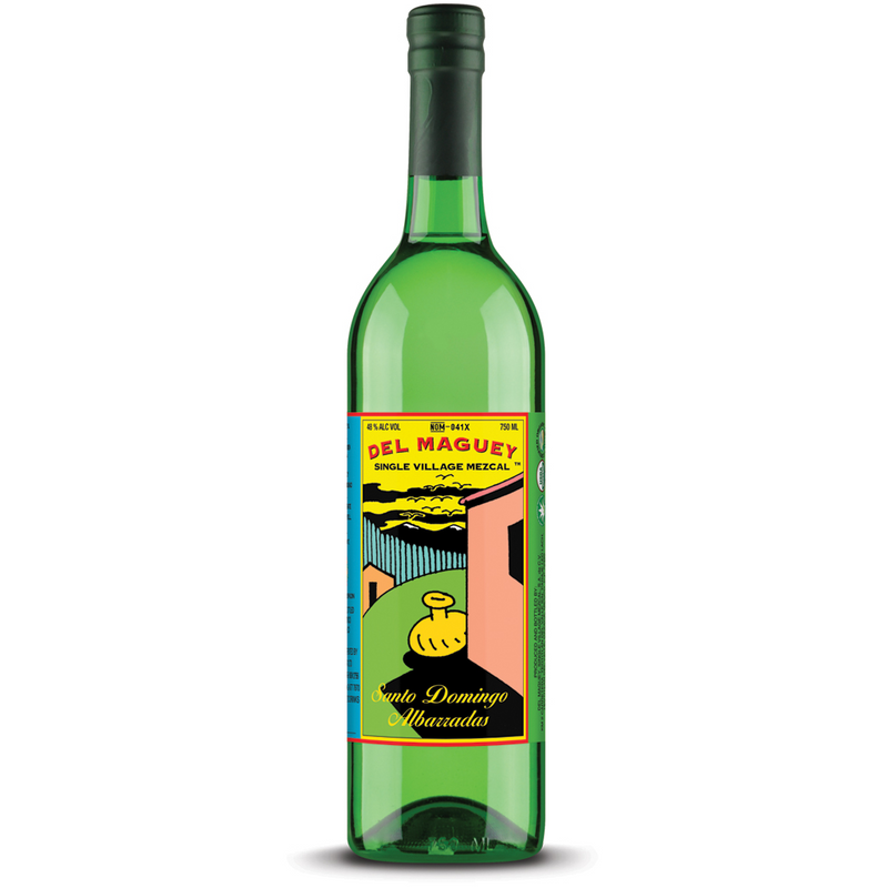 Mezcal del maguey santo domingo albarradas heeft tonen van geroosterde peren, citrus en tropische vruchten. 