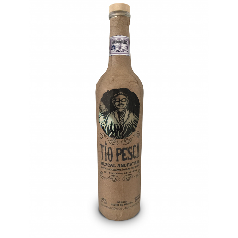 Mezcal Tio Pesca Arroqueño 51,14% kenmerkt zich door de unieke smaken van sinaasappel en donkere chocolade.
