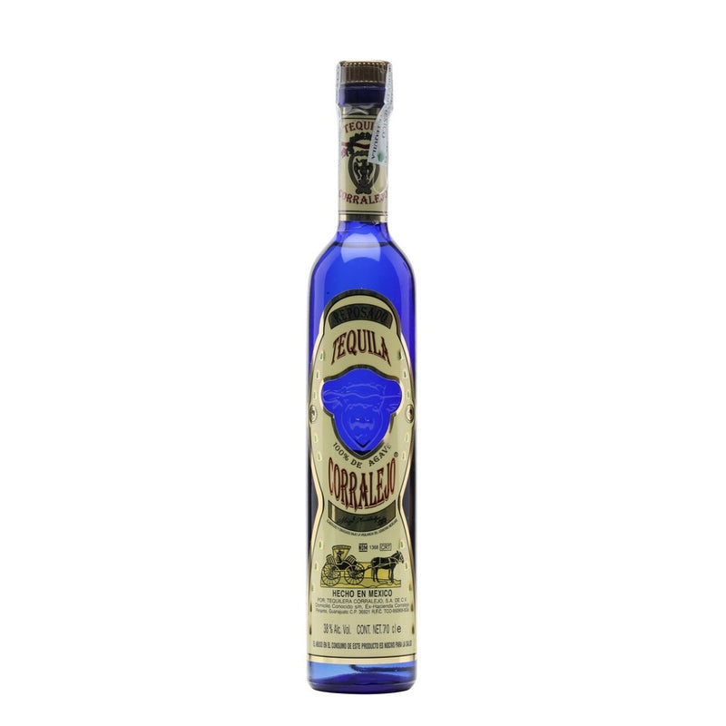 Corralejo Reposado is een tequila gemaakt van 100% blue weber agave met delicate aroma's van zoete vanille, peper, zout en honing.