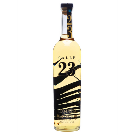 Tequila Calle 23 Reposado is gerijpt in Amerikaanse eikenhouten vaten met veel sterke smaken.