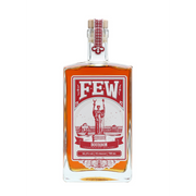 De Few Bourbon Whiskey is een zoete Amerikaanse whiskey met complexiteit en een lekkere peperige afdronk.