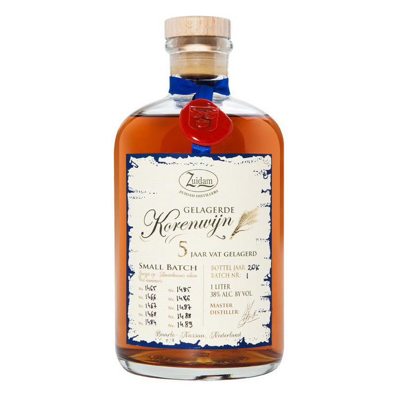 Zuidam Korenwijn 5Y is een meer fruitige en delicate genever dan oude genever, die ontstaan is door de extra distillatie van de moutwijn.