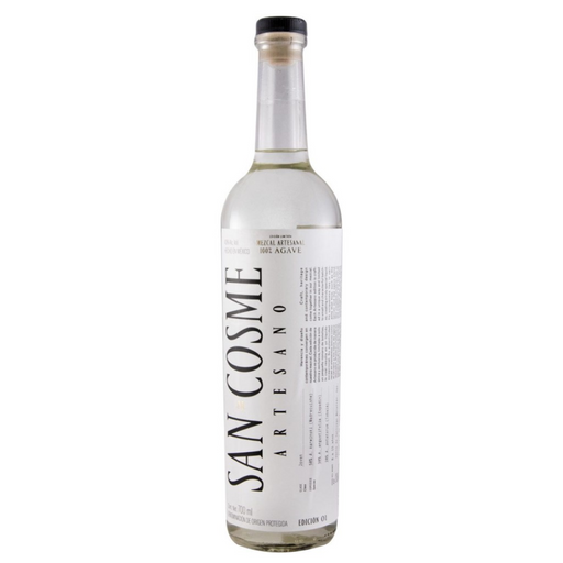 Mezcal San Cosme Artesano Ensamble Edicion 01 wordt gemaakt van een mix tussen de wild groeiende agave Madrecuixe, Tobalá en de gesneden agave Espandin.