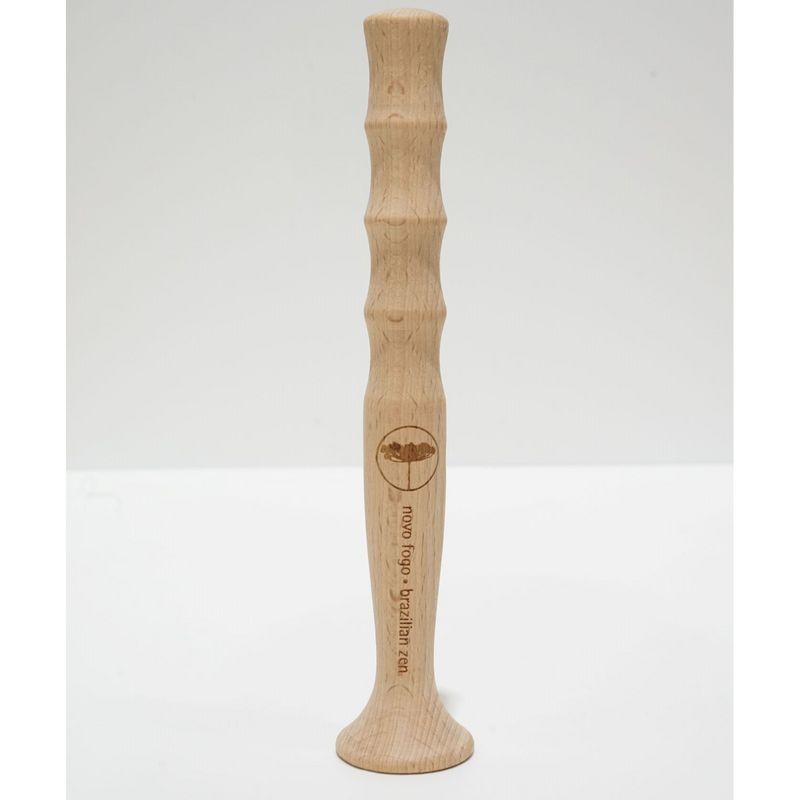 Je kunt nu Novo Fogo Wooden Muddler kopen in onze slijterij in Amsterdam West of hier online bestellen  