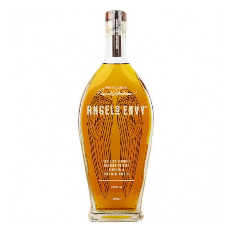 Whiskey Angels Envy Bourbon port cask finish is een whiskey met een rijping van zes jaar op Amerikaans eiken, en krijgt daarna nog een paar maanden extra diepte in ruby portvaten uit Portugal. 